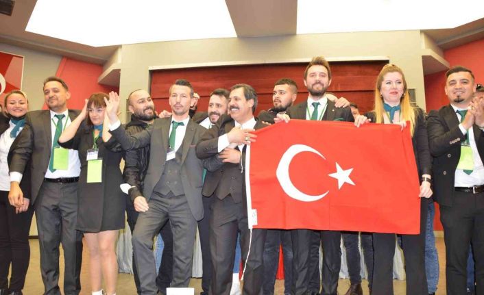 Manisa’da Berberler ve Kuaförler Odasının yeni başkanı Adem Şahin oldu