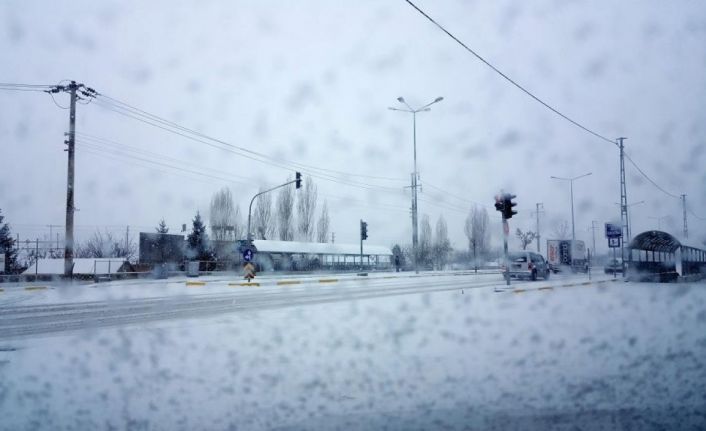 Meteoroloji uyardı, Doğu’da yağışlı ve soğuk havalar geri geliyor