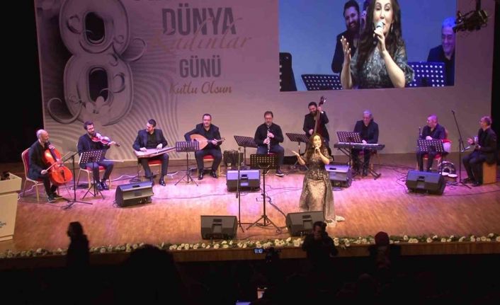 Milli Eğitim Bakanı Özer: "2014 yılında kadınların yükseköğretim okullaşma oranı erkekleri geçti"