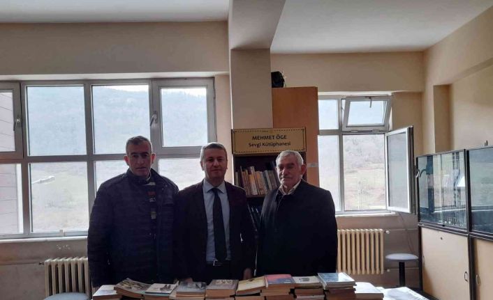 Okurseverlerden öğrencilerin kütüphanesine destek