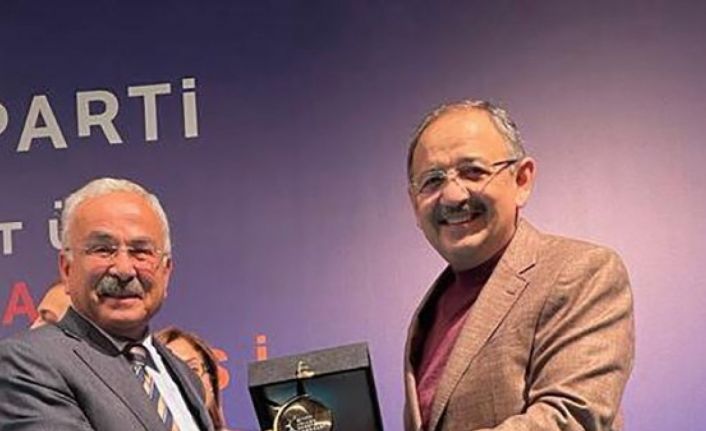 Ordu’ya “Yılın en iyi ve nitelikli kültür sanat sezonu geçiren belediyesi” ödülü