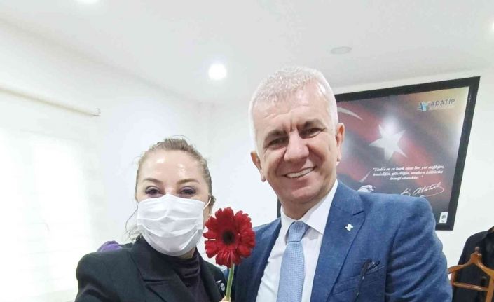 Özel Adatıp Hastanesi’nde 8 Mart Dünya Emekçi Kadınlar Günü kutlandı