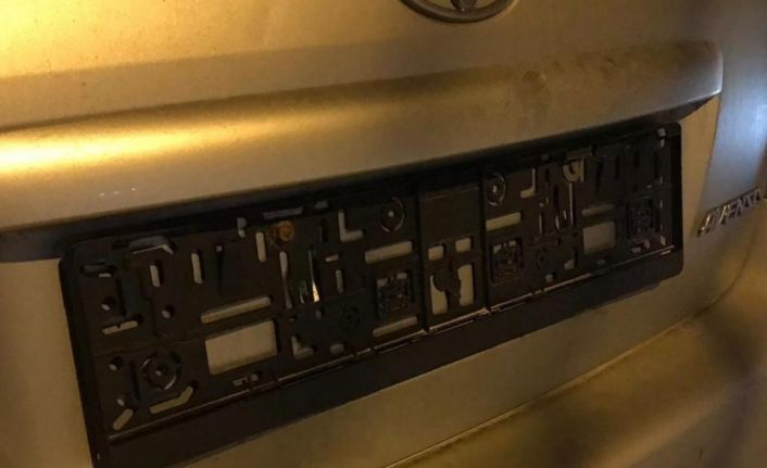 Plakaların asıl düşme sebebi dikkatsiz araç kullanımı