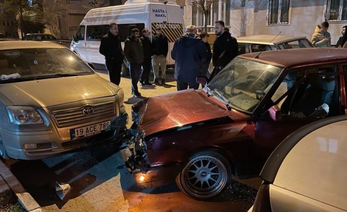 Polisten kaçan zanlılar kaza yapınca yakalandı