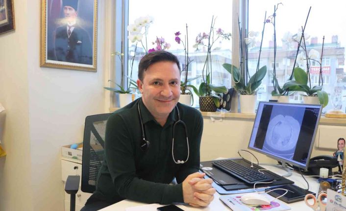 Prof. Dr. Özkaya: "Artık dalga beklemiyoruz, virüsün bulaşma ve hastalık yapma hızı yavaşladı"
