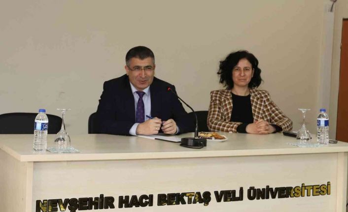 Rektör Aktekin, Sağlık Hizmetleri MYO Akademik Genel Kurul toplantısına katıldı