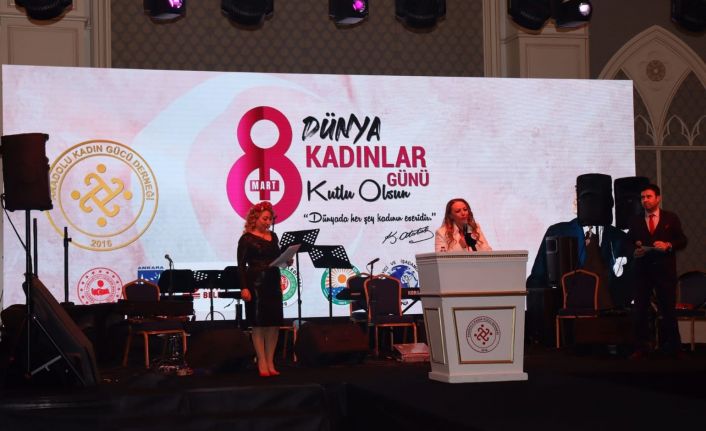 Rektör Karabulut: “Türkiye’miz, kadınlarımız ve çocuklarımız için, ailelerimiz için de dünyanın en güvenli yeri olmalıdır”