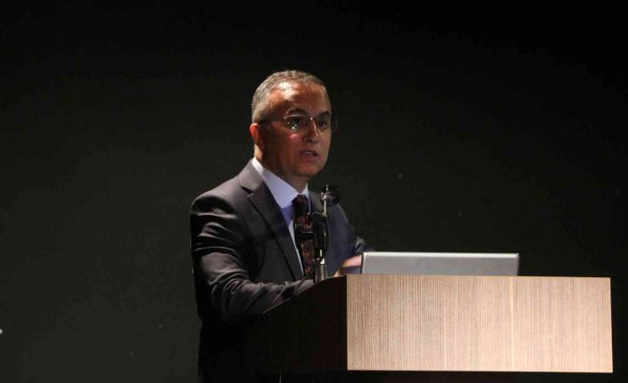 Rize Valisi Kemal Çeber: “Devlet Rize’ye dünyanın en güzel havalimanını yapıyor”