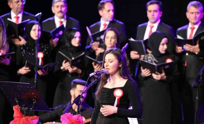 Sağlık çalışanlarından oluşan koro 14 Mart Tıp Bayramı konseri verdi