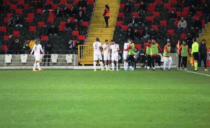 Spor Toto Süper Lig: Gaziantep FK: 1 - Hatayspor: 2 (İlk Yarı)