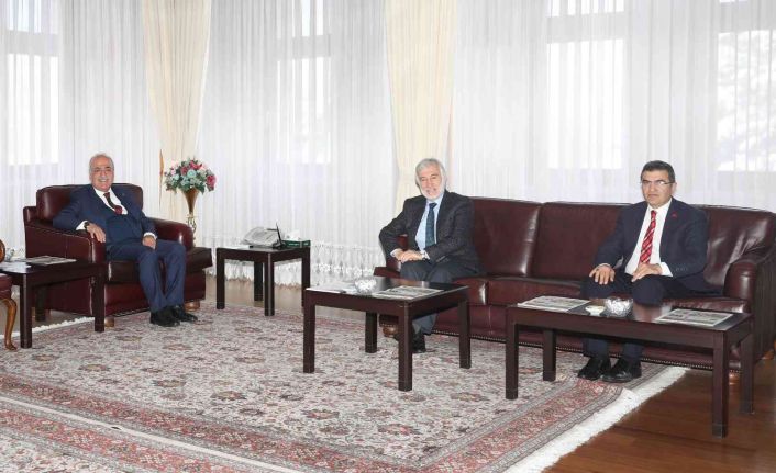 Talim ve Terbiye Kurulu Başkan Yardımcısı Dr. Hüseyin Korkut, Rektör Çomaklı’nın misafiri oldu