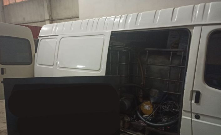 Tank içerisinde gizlenen 2 ton 800 litre kaçak akaryakıt ele geçirildi