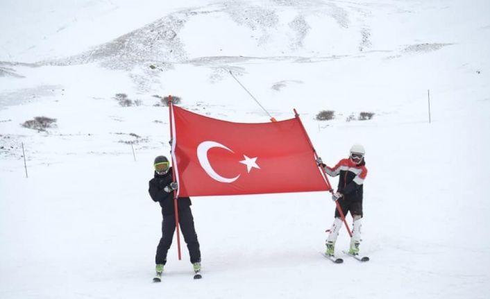 Türk Silahlı Kuvvetleri Kayak ve Biatlon Müsabakaları" sona erdi