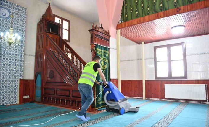 Yakutiye’de Ramazan temizliği başladı