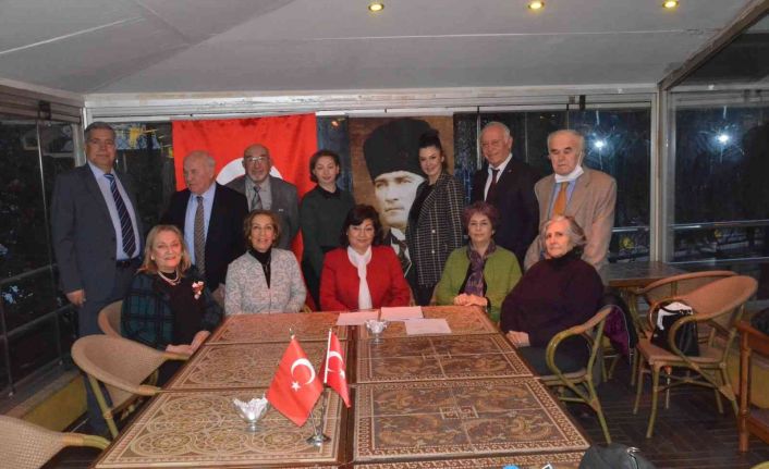 Zihinsel Yetersizlik, Araştırma, Eğitim ve Kazanma Vakfı Başkanlığına Berrin Savaş Tekir seçildi