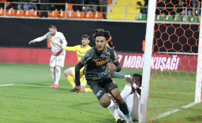 Ziraat Türkiye Kupası: Aytemiz Alanyaspor: 2 - Gaziantep FK: 1 (Maç sonucu)