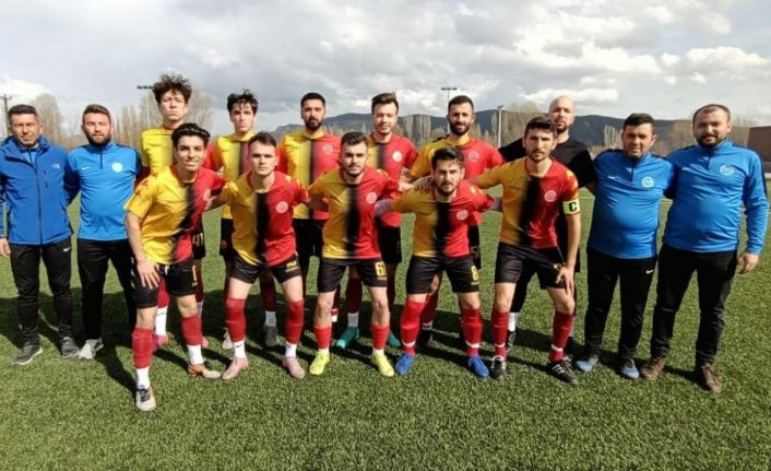1299 Bilecikspor Kulübünün oynadığı futbol göz doldurdu