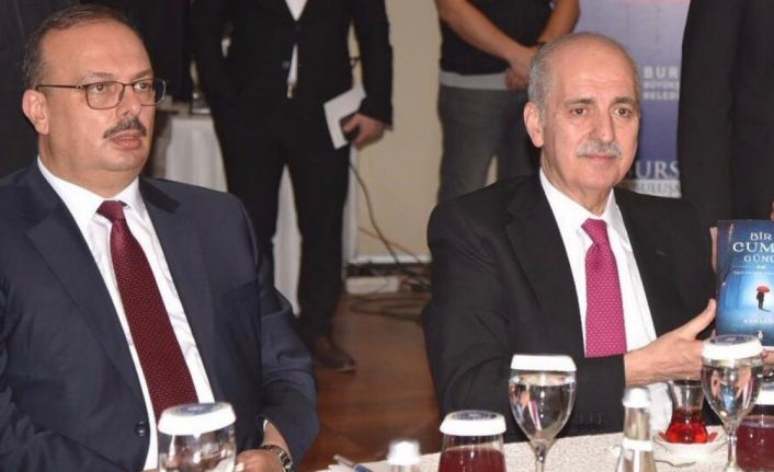 21 Yılda yazılan ’Bir Cuma günü-Ahi’ Numan Kurtulmuş’a hediye edildi