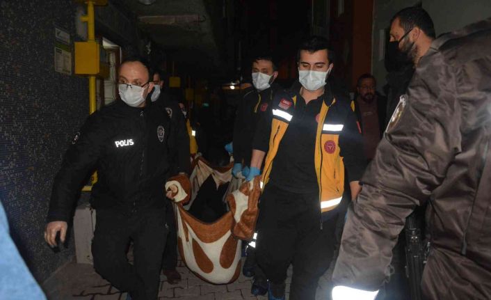 2 çocuk annesi genç kadın evinde ölü bulundu: Olayla ilgisi olduğu iddia edilen 1 kişi aranıyor