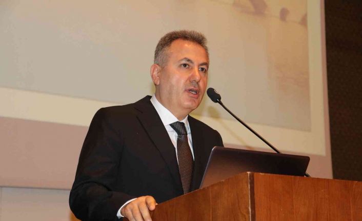 Adana’da bağımlılıkla mücadele çalıştayı başladı