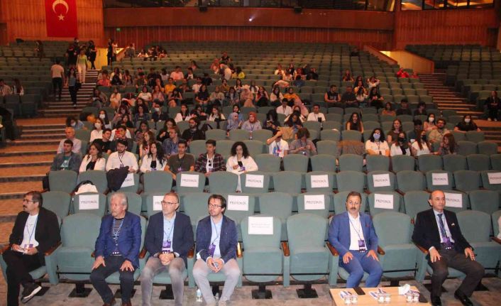 Aydın, Denizli ve Muğla’nın Tıp öğrencileri Genetik sempozyumunda buluştu