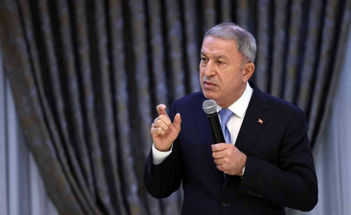 Bakan Akar; Komutanlar, Savunma Sanayi Şirketlerinin Temsilcileri ve Bakanlık Personeli ile iftar yaptı