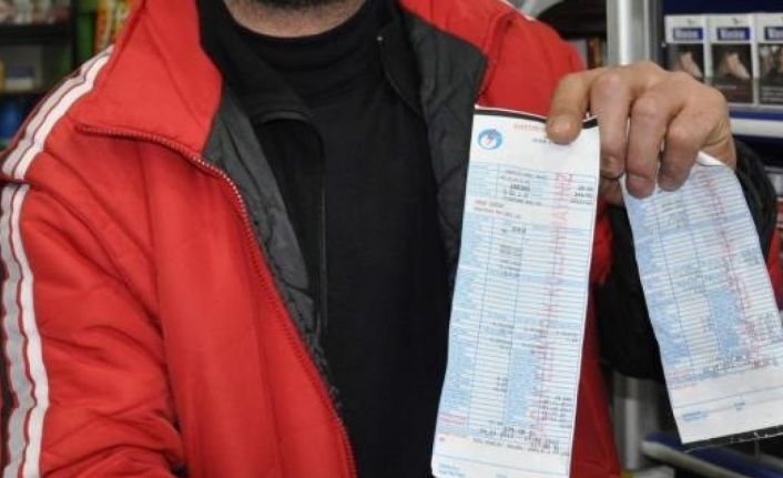 Bakkalların veresiye defterlerini silen hayırsever, Ramazan ayında ise faturaları ödüyor