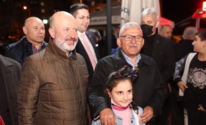 Başkan Çolakbayrakdar, her gün bir mahallede