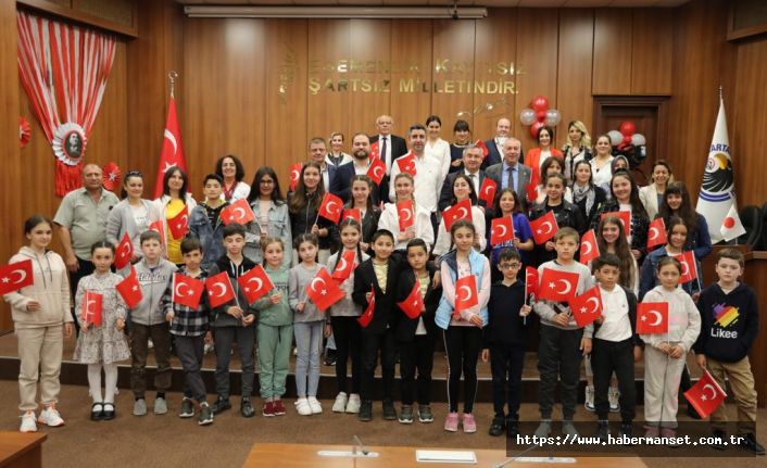 Başkan Gökhan Yüksel, ‘102 Çiçek Çocuk Değişim Programı' ile dünya çocuklarıyla buluştu