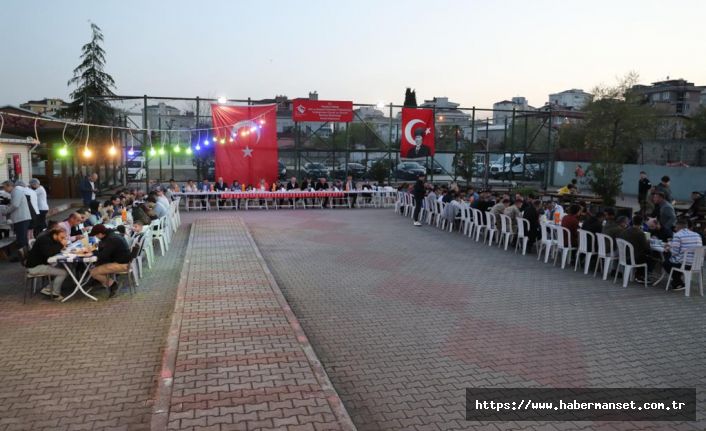 Başkan Gökhan Yüksel Kartal Gözlemevi'nde Çocuklarla İftar Açtı