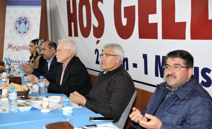 Başkan Güder, öğrenciler ile iftarda buluştu