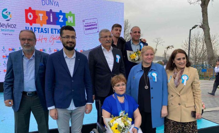 Beykoz’da özel bireyler, Dünya Otizm Farkındalık Haftası etkinliğinde kurabiye yaptı, gönüllerince eğlendi