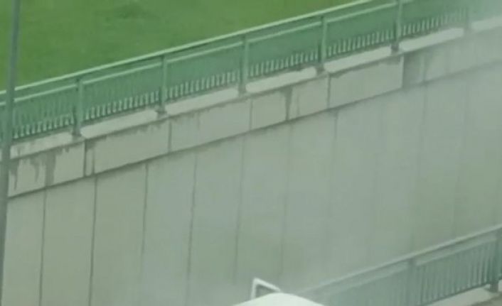 Bursa’da servis minibüsü alev alev yandı, işçiler canlarını zor kurtardı