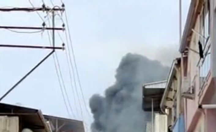 Bursa’da Yunuseli Havalimanı yakınlarında tek motorlu bir uçak düşerek yanmaya başladı.