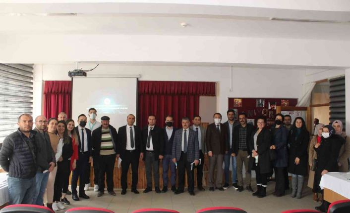 Çıldır’da bağımlılıkla mücadele çalıştayı yapıldı