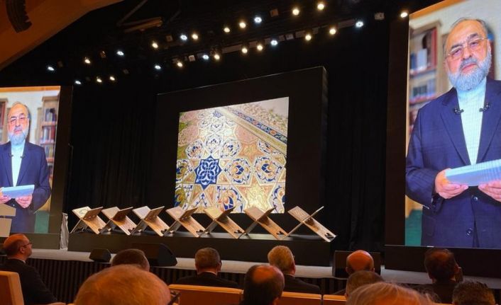 Cumhurbaşkanı Erdoğan: “Geçmişte yaşanan acılardan yeterince ibret alınmamış olacak ki dünya yeniden ırkçılığın, İslam düşmanlığının yükselişe geçtiği bir döneme girdi”