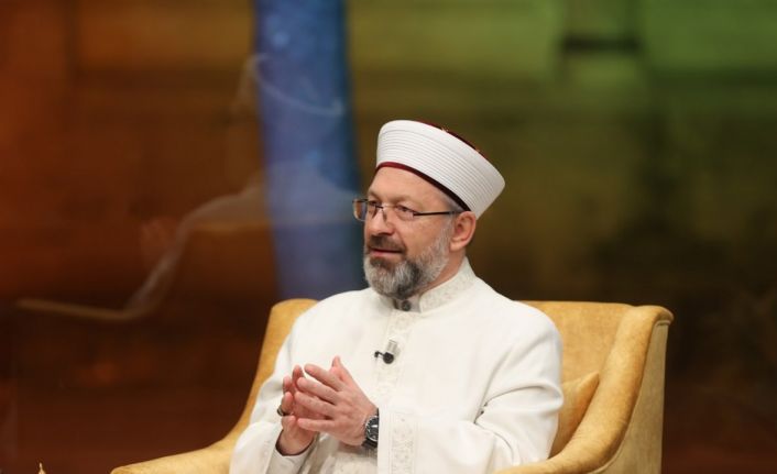 Diyanet İşleri Başkanı Erbaş: "Namaz çok önemli, namaz dinin direği, müminin miracıdır"