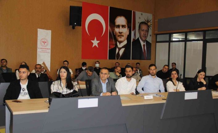 Erzincan’da “Ben Olsaydım” temalı bağımlılıkla mücadele çalıştayı yapıldı