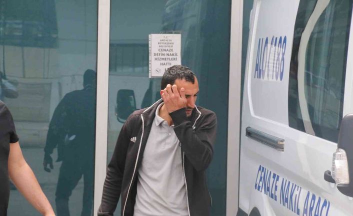 Evlatlık verdiği oğlu tarafından mermer darbesi ile öldürülen adamın cenazesi alındı