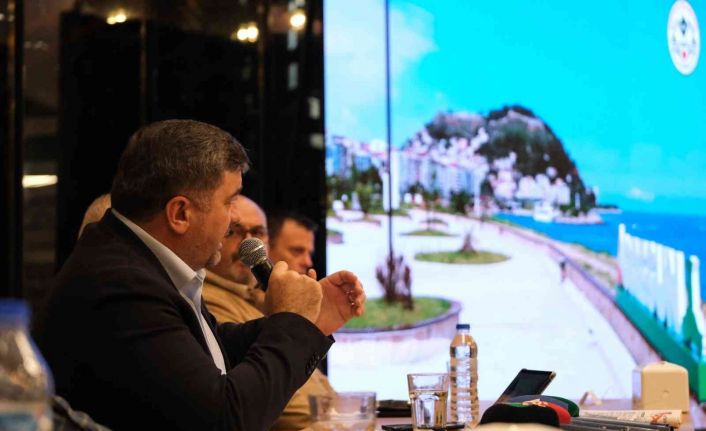 Giresun Belediye Başkanı Aytekin Şenlikoğlu, 3 yıllık görev süresini değerlendirdi