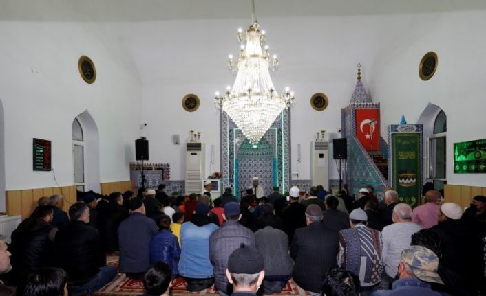 Hafız Alcan Çelik, tilavetiyle gönülleri mest etti