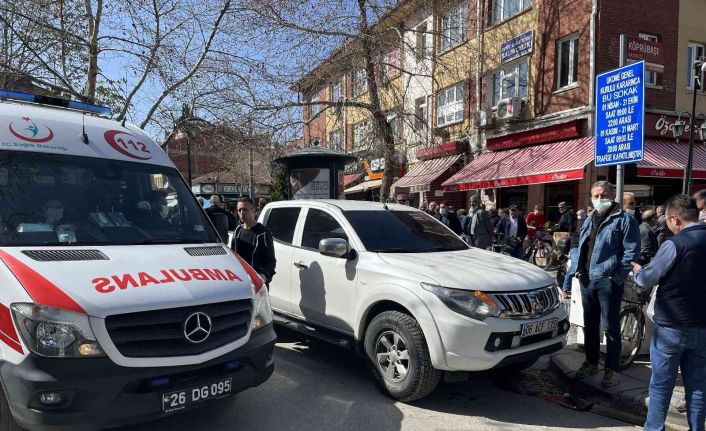 Hatalı park yüzünden 250 metre sedye taşıdılar
