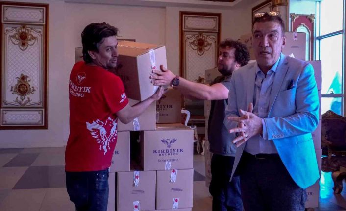 İş adamı Kırbıyık’tan 8 şehre 10 bin 400 paket gıda kolisi