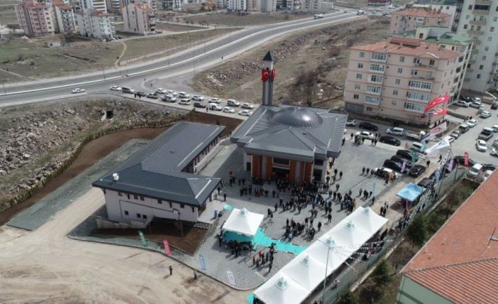 Kahraman Çelebi Cami ile Hatice Çelebi Diyanet Eğitim ve Kültür Merkezi Açıldı