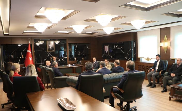 Kayapınar İlçe Kaymakamı ve Belediye Başkanvekili Arif Karaman göreve başladı