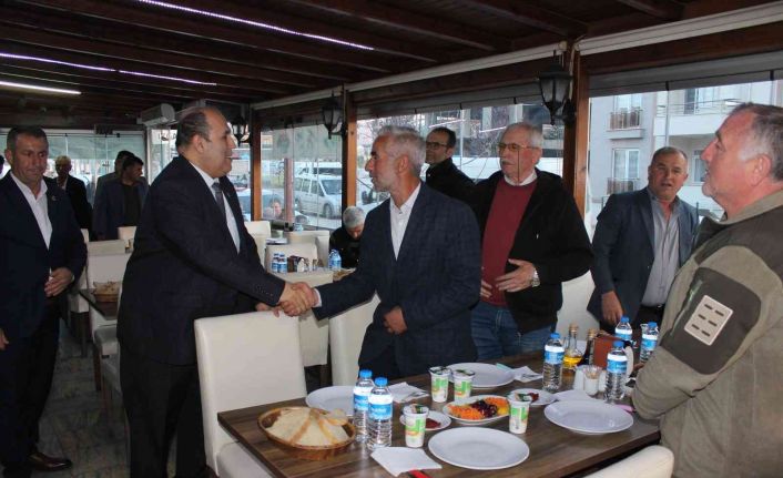Kaymakam Ünal ve Başkan Şahin muhtarlarla iftarda bir araya geldi
