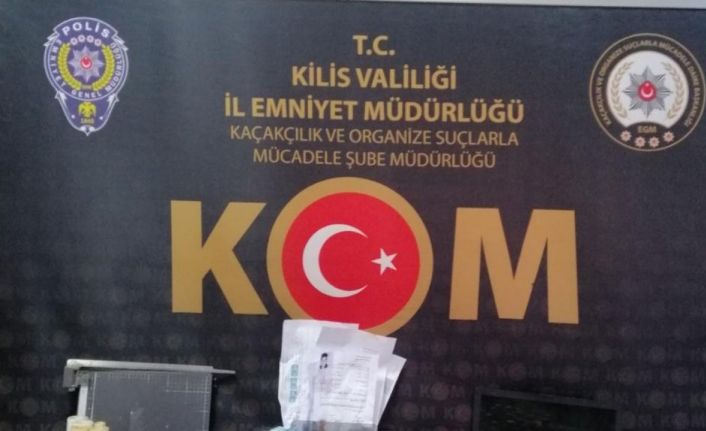 Kilis’te resmi belgede sahtecilik yapan bir kişi tutuklandı