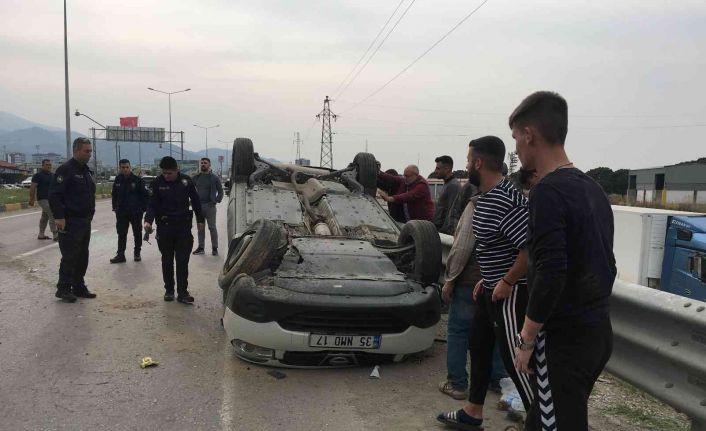 Kontrolden çıkan araç takla atıp karşı şeride geçti: 3 yaralı