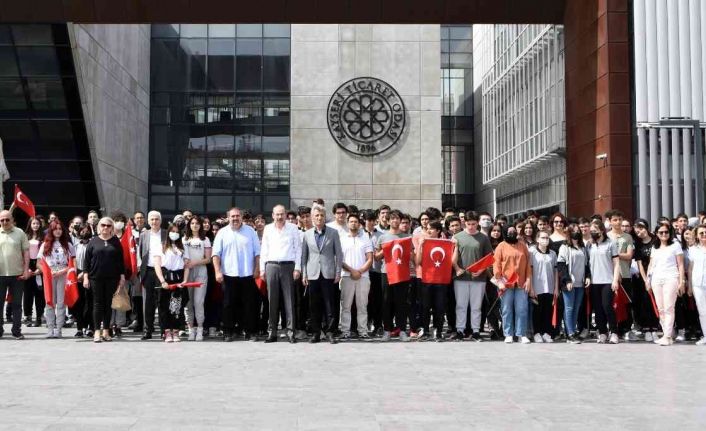 KTO, lise öğrencilerini “Bir Gelibolu Kahramanı: Yusuf Kenan” belgeseli ile buluşturdu