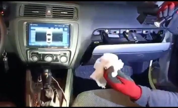 Malatya’da araçtaki uyuşturucu düzeneğini polis ortaya çıkardı